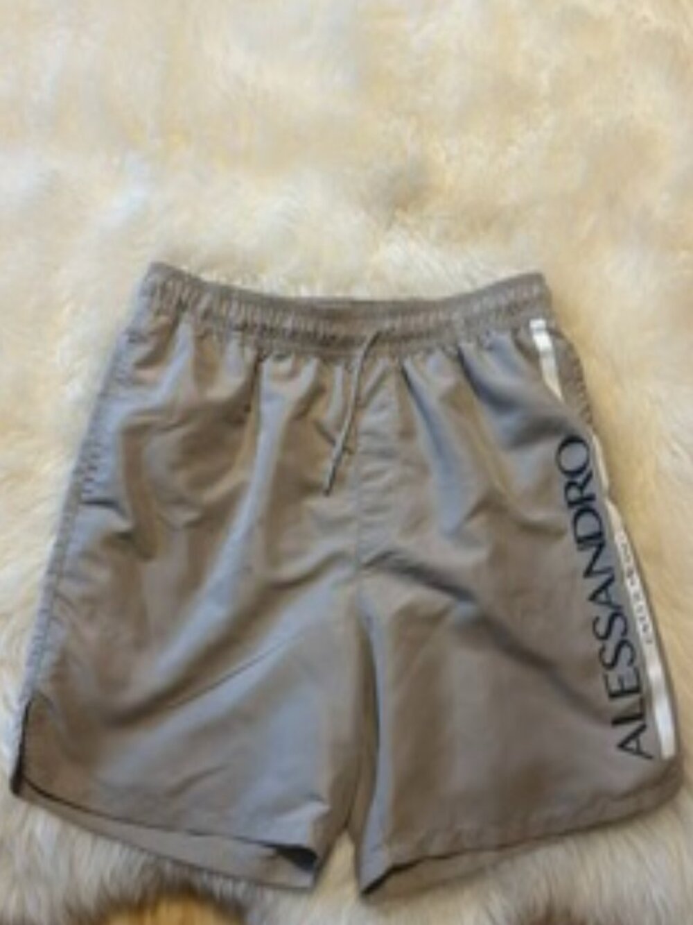 Alessandro Zavetti shorts, tan/creme, size medium